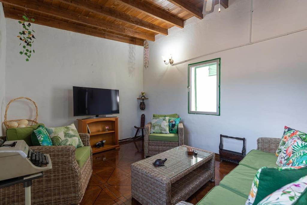 Vivienda Vacacional Ca' Pepita Y Jose El Albercon Luaran gambar